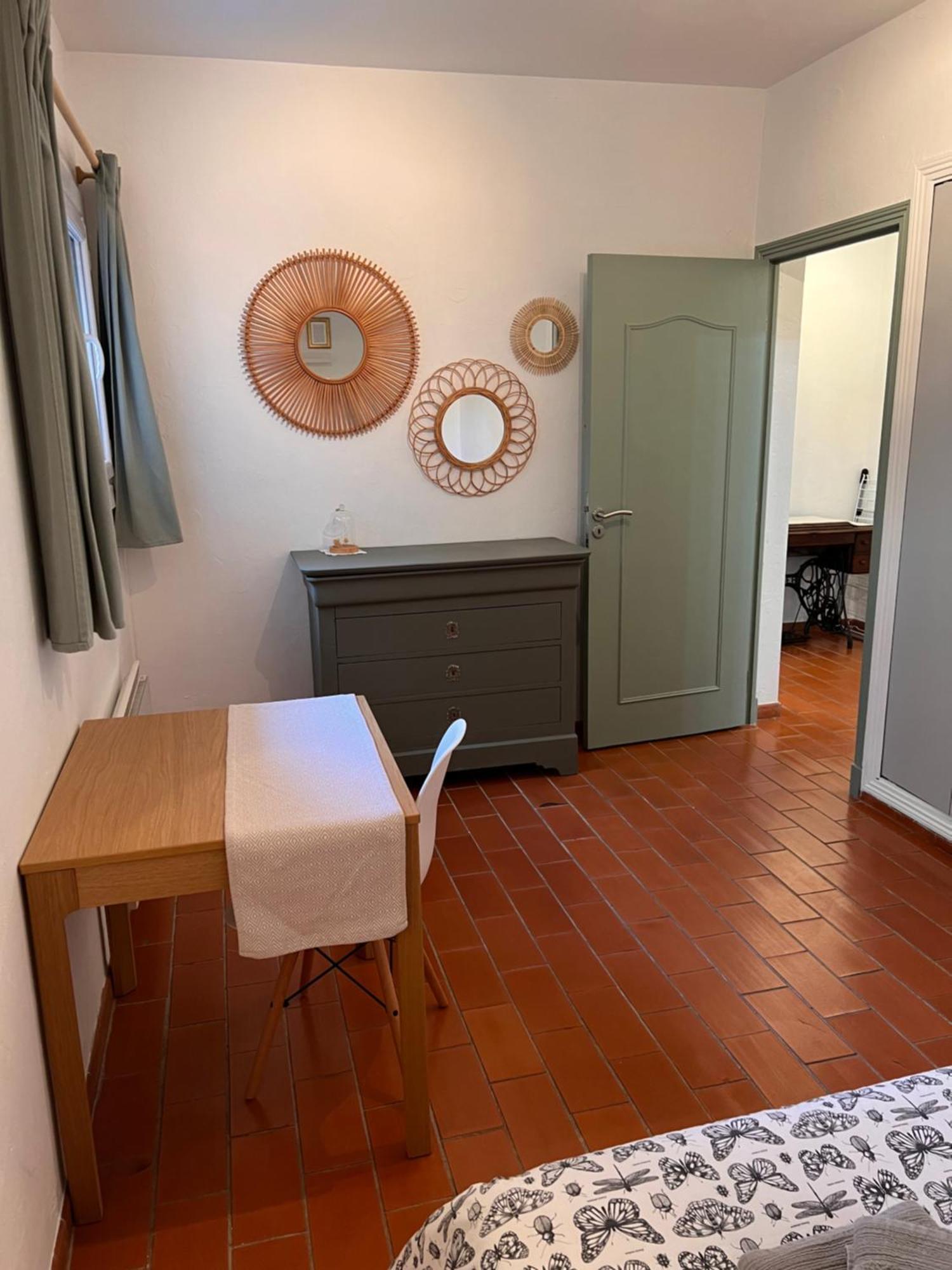 Simone, Appartement Maison, Quartier Calme, Grande Terrasse, Spa, Barbecue, 2 Chambres Fréjus Εξωτερικό φωτογραφία