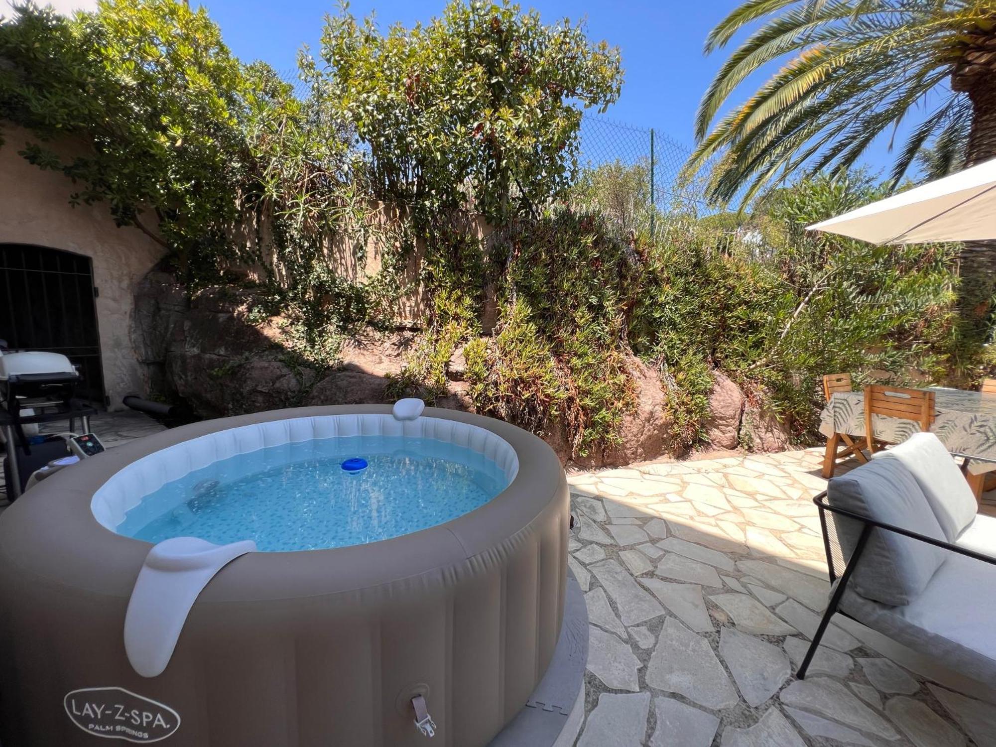 Simone, Appartement Maison, Quartier Calme, Grande Terrasse, Spa, Barbecue, 2 Chambres Fréjus Εξωτερικό φωτογραφία